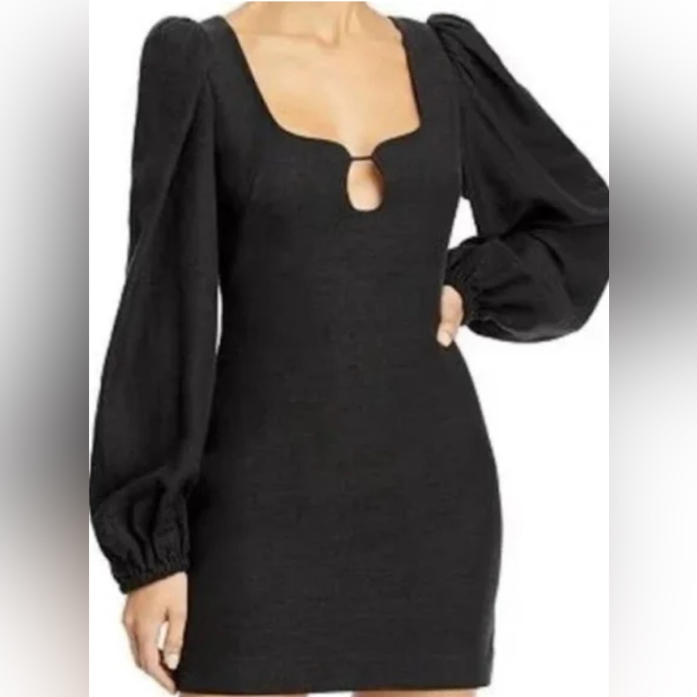 Significant Other Black New Keyhole lineny sleek mini dress Size 2-